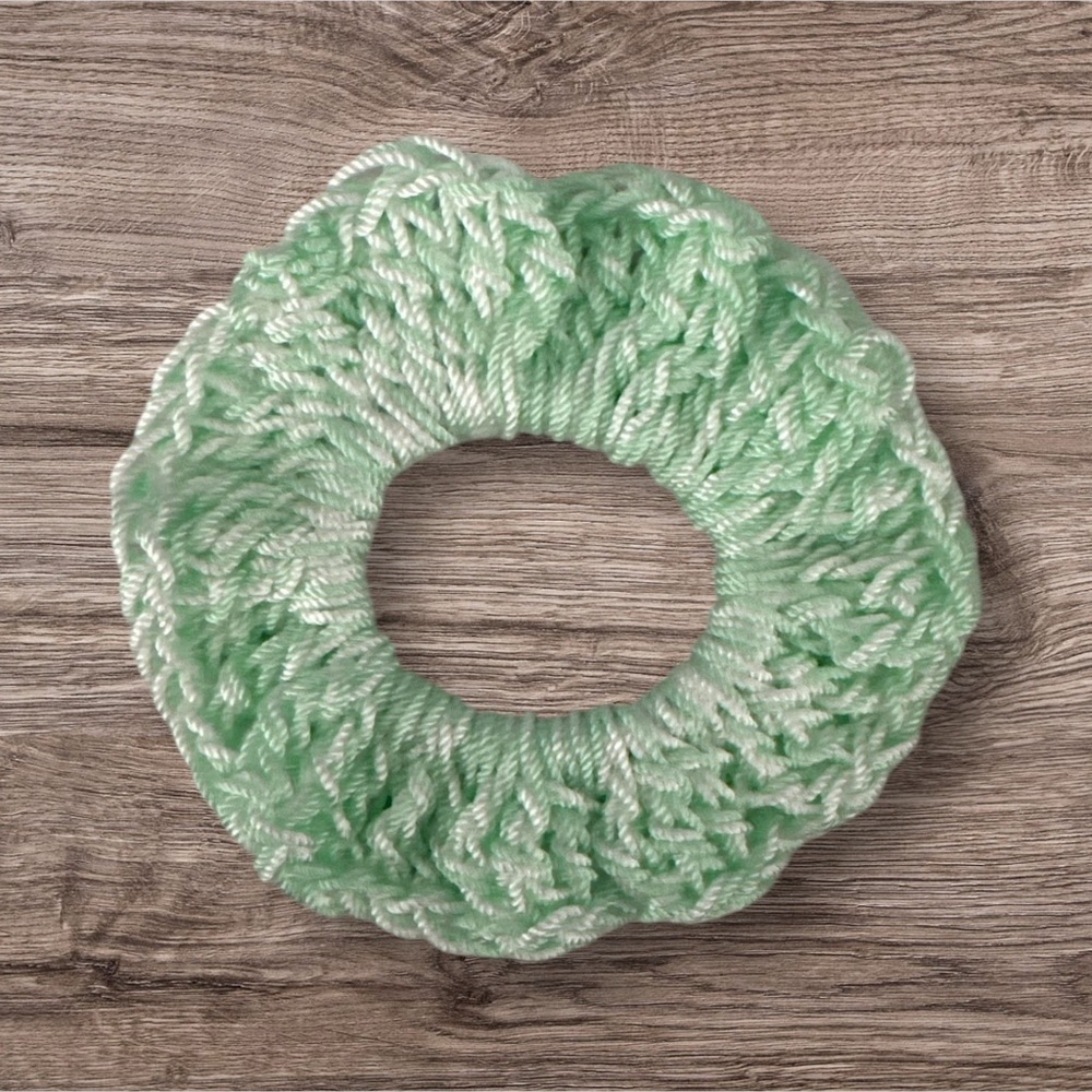 Elegant Green Hair Scrunchie - Picture 3 of 5